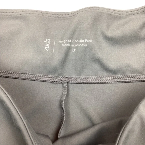 Zuda Athletic Legging Capri - Picture 7 of 7